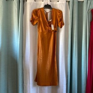 Never worn Woman’s M